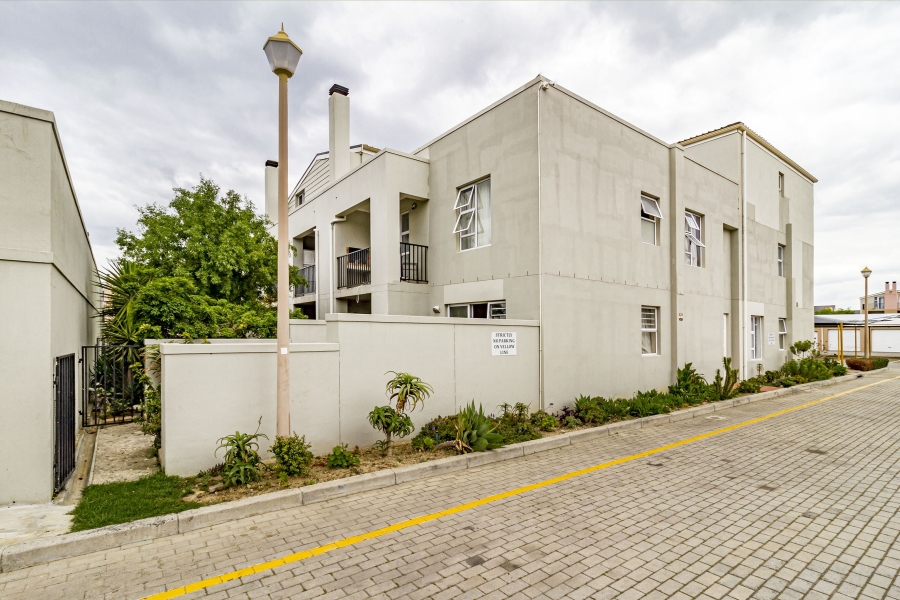 To Let 2 Bedroom Property for Rent in Gordons Bay Central Western Cape